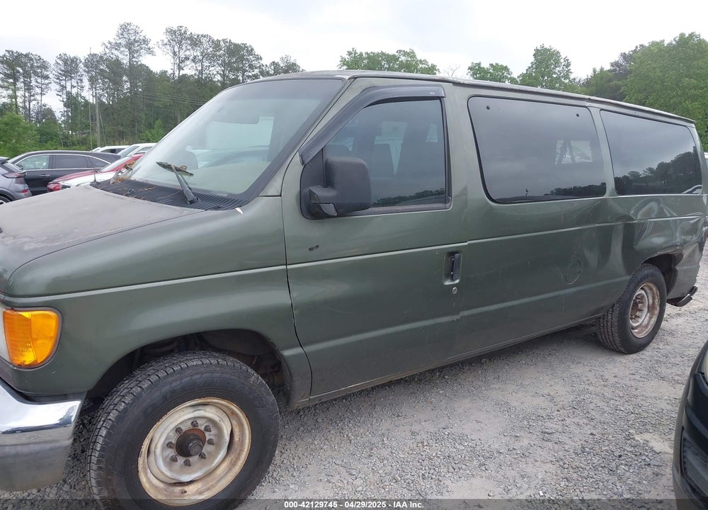 2004 FORD E-350 SUPER DUTY CHATEAU/XL/XLT VIN: 1FBNE31L74HA85173
