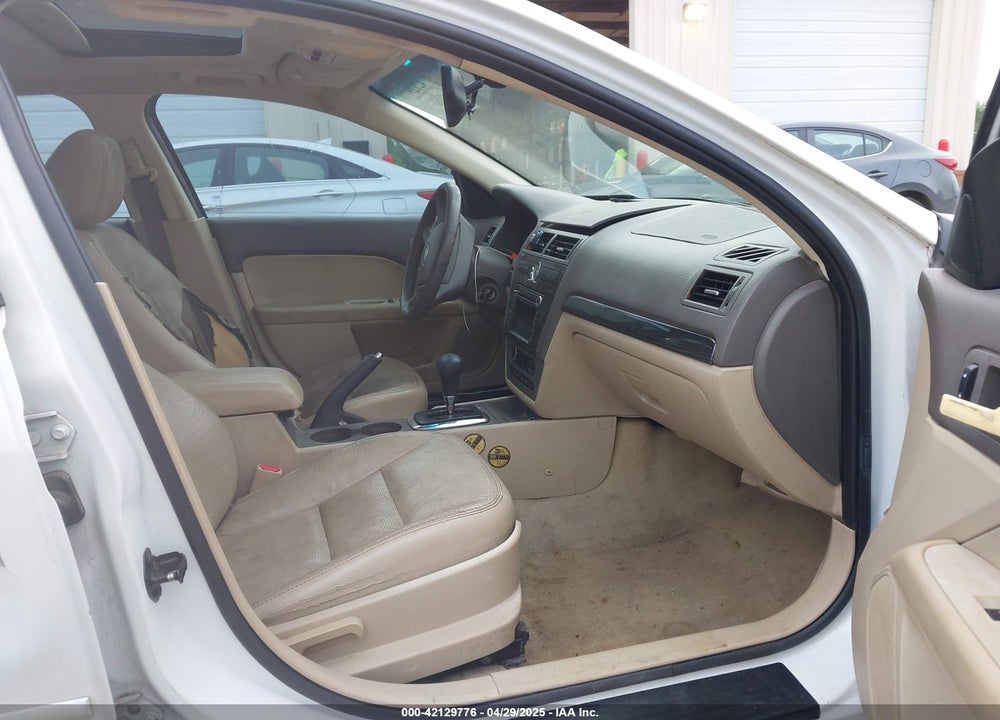 2009 FORD FUSION VIN: 3FAHP08Z29R184765