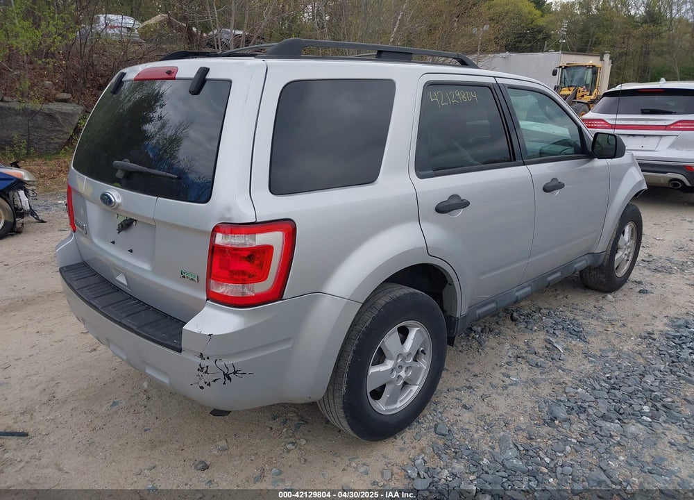 2010 FORD ESCAPE VIN: 1FMCU9DG3AKA70669