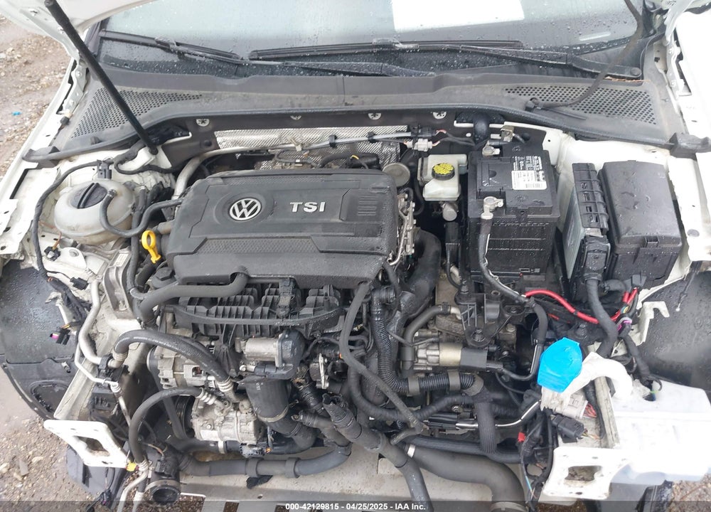 2017 VOLKSWAGEN GOLF GTI VIN: 3VW447AU8HM011706