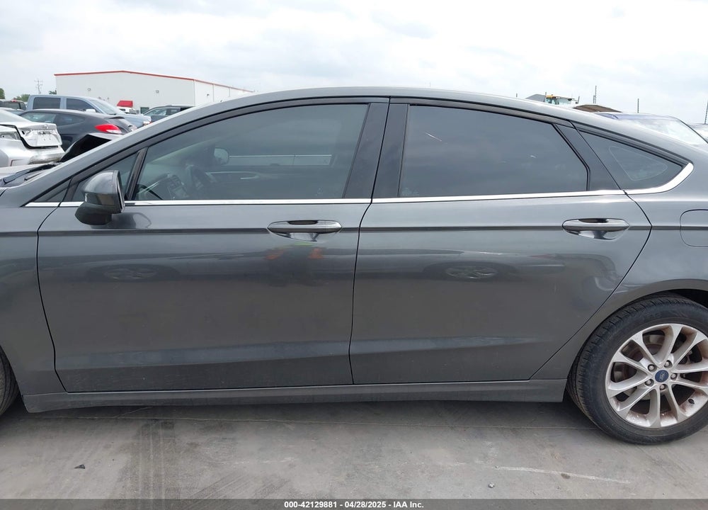 2020 FORD FUSION VIN: 3FA6P0HDXLR188646