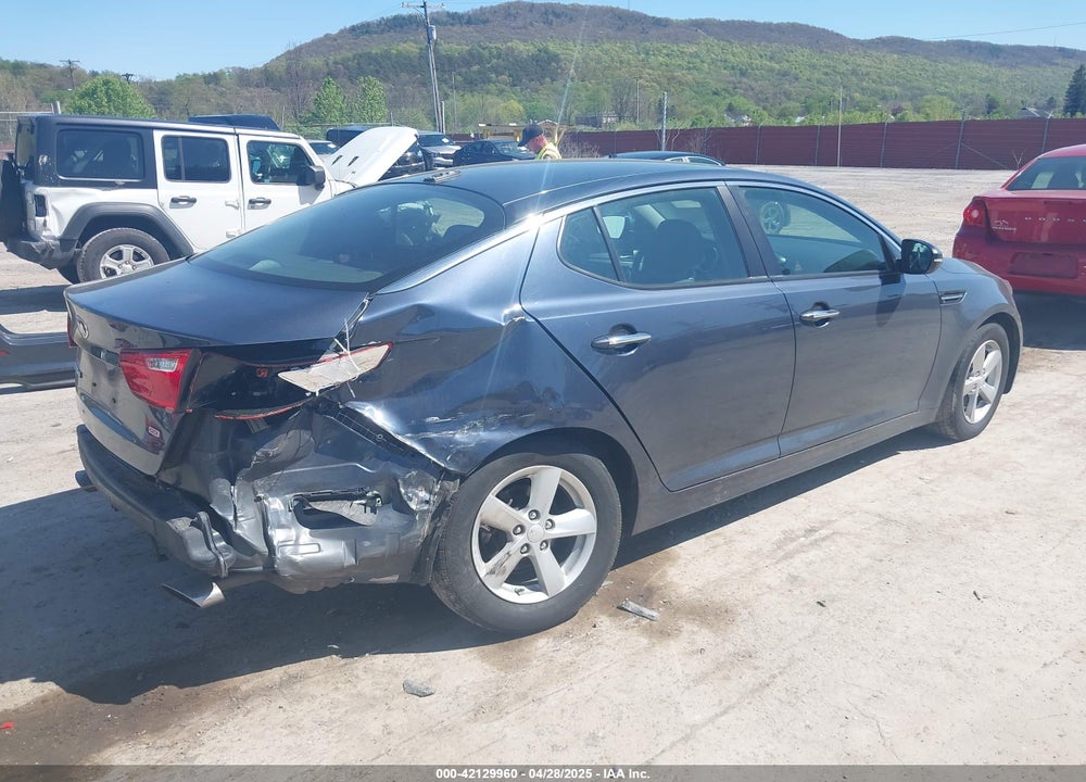 2015 KIA OPTIMA VIN: KNAGM4A78F5536208