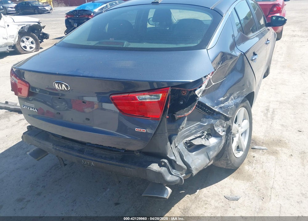 2015 KIA OPTIMA VIN: KNAGM4A78F5536208