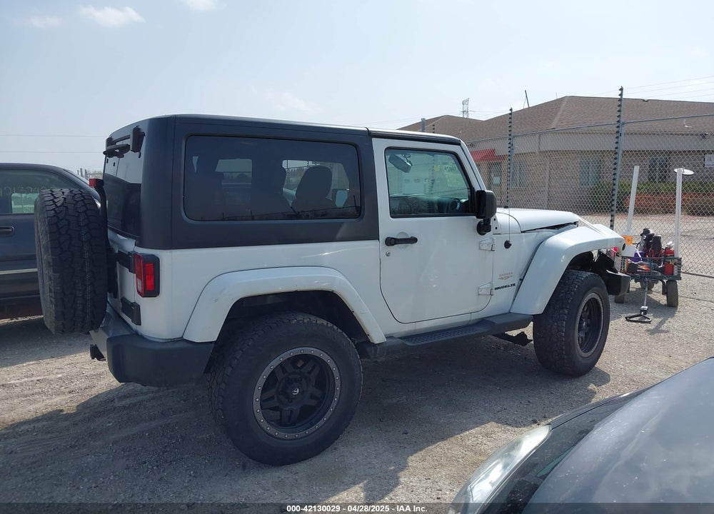2014 JEEP WRANGLER / VIN: 1C4GJWBG3EL158167
