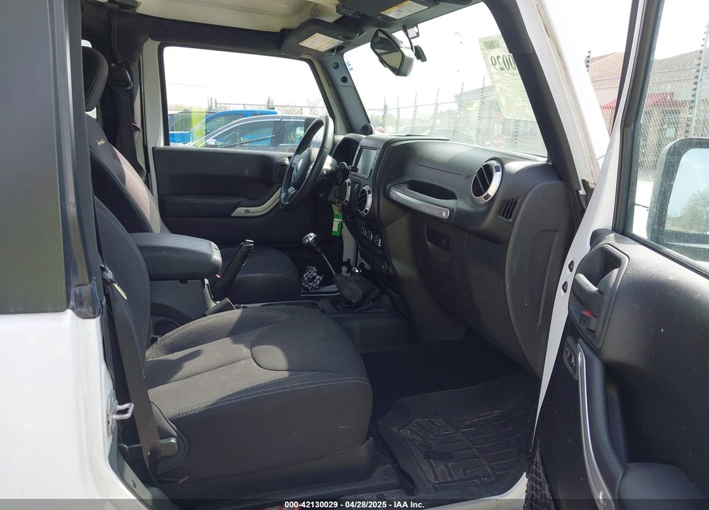 2014 JEEP WRANGLER / VIN: 1C4GJWBG3EL158167