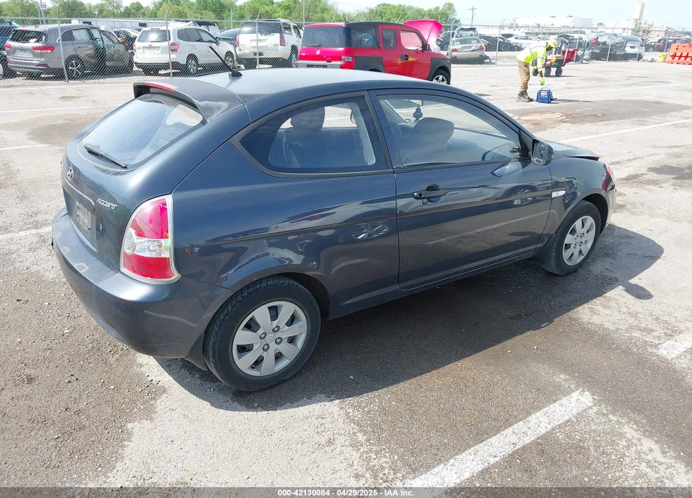 2010 HYUNDAI ACCENT VIN: KMHCM3AC3AU168782