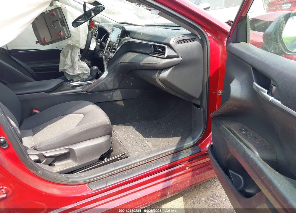 2022 TOYOTA CAMRY LE VIN: 4T1C11AKXNU636839