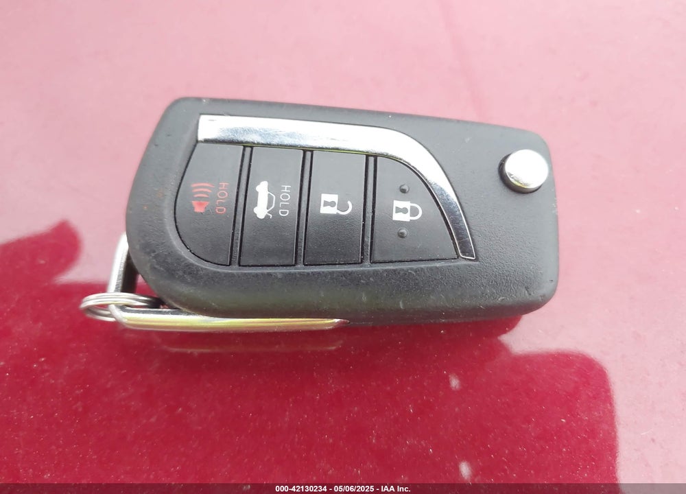2022 TOYOTA CAMRY LE VIN: 4T1C11AKXNU636839