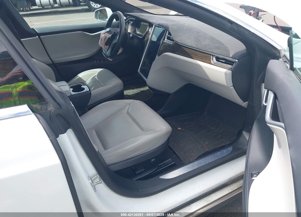 2016 TESLA MODEL S 60D/70D/75D/85D/90D VIN: 5YJSA1E21GF121962