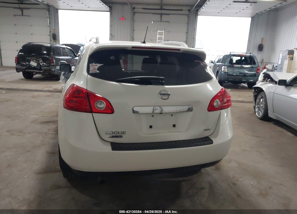 2014 NISSAN ROGUE SELECT S VIN: JN8AS5MV3EW718507