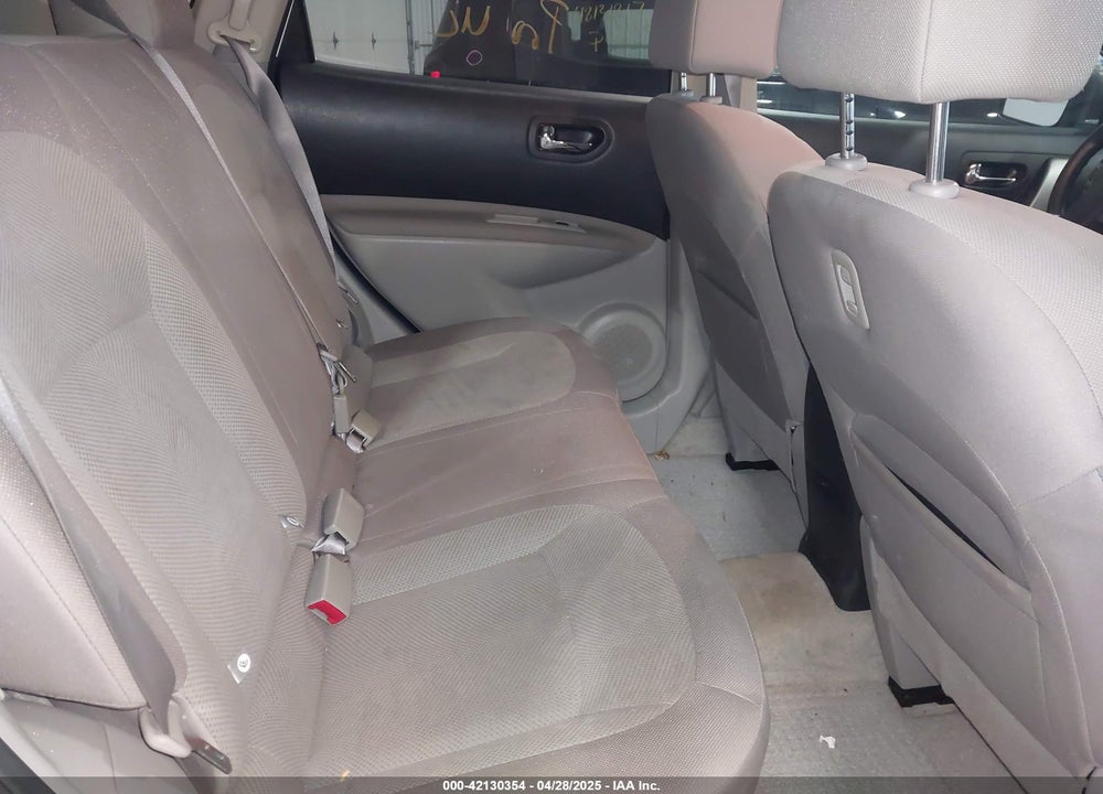 2014 NISSAN ROGUE SELECT S VIN: JN8AS5MV3EW718507