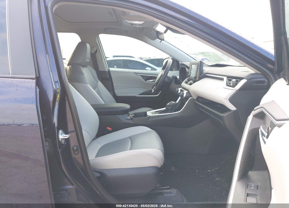 2022 TOYOTA RAV4 XLE PREMIUM VIN: 2T3C1RFV5NW211019