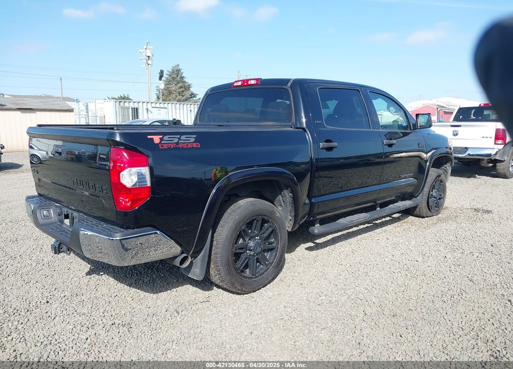2017 TOYOTA TUNDRA SR5 5.7L V8 VIN: 5TFDW5F14HX671042