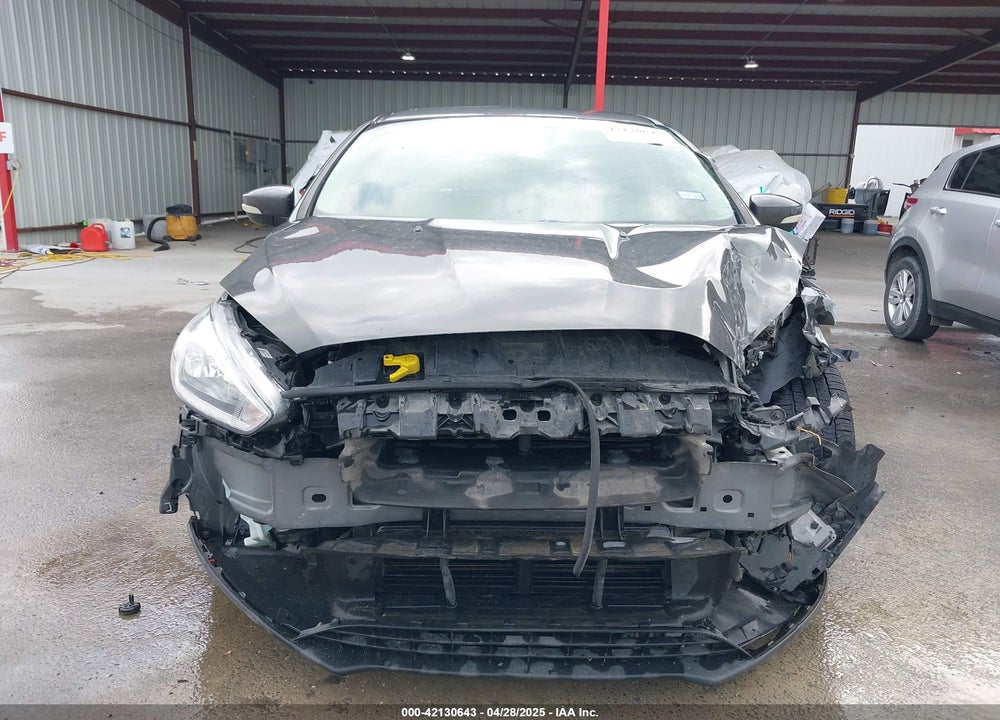2017 FORD FOCUS VIN: 1FADP3N20HL210364