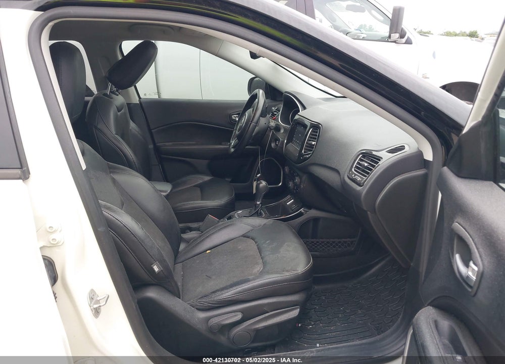 2020 JEEP COMPASS VIN: 3C4NJCBB3LT211543