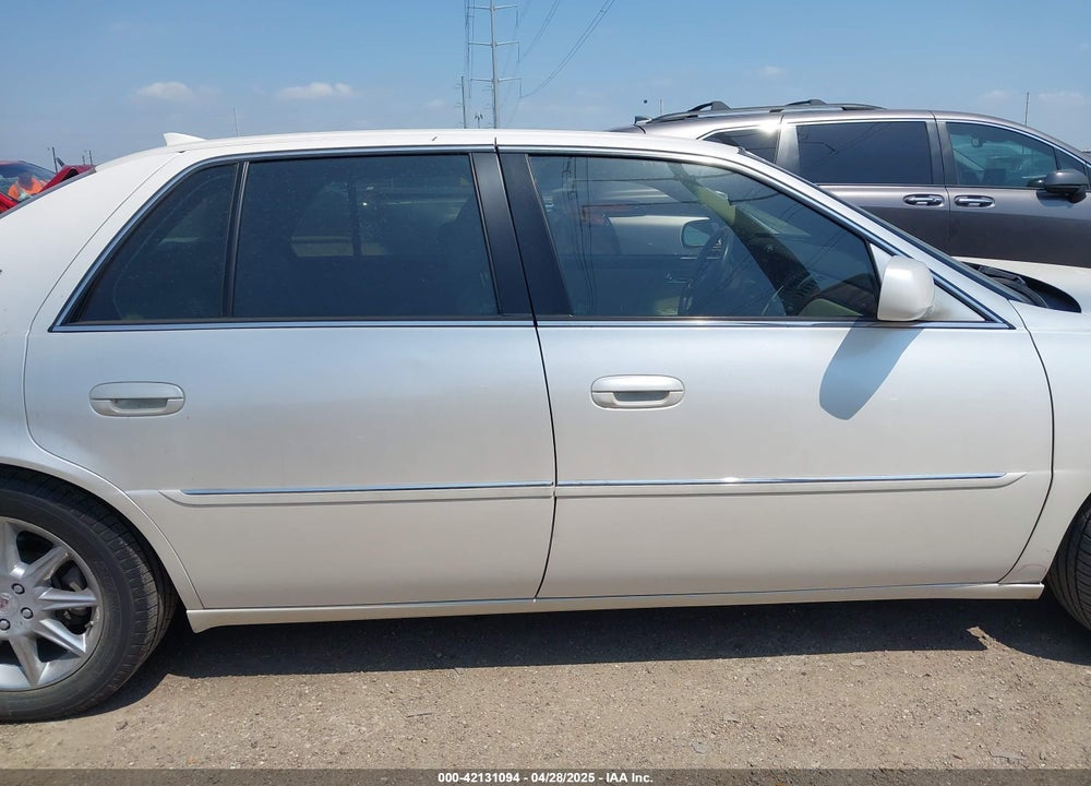 2010 CADILLAC DTS VIN: 1G6KD5EY8AU120652