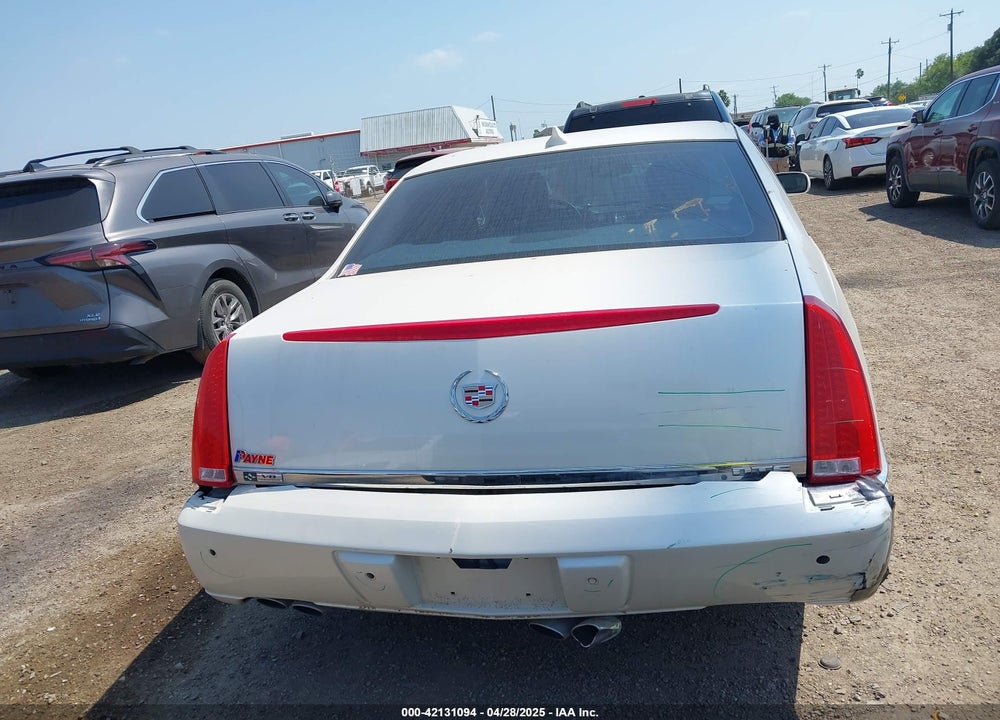 2010 CADILLAC DTS VIN: 1G6KD5EY8AU120652