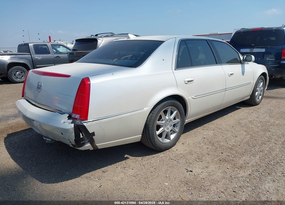 2010 CADILLAC DTS VIN: 1G6KD5EY8AU120652