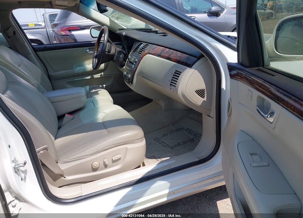 2010 CADILLAC DTS VIN: 1G6KD5EY8AU120652
