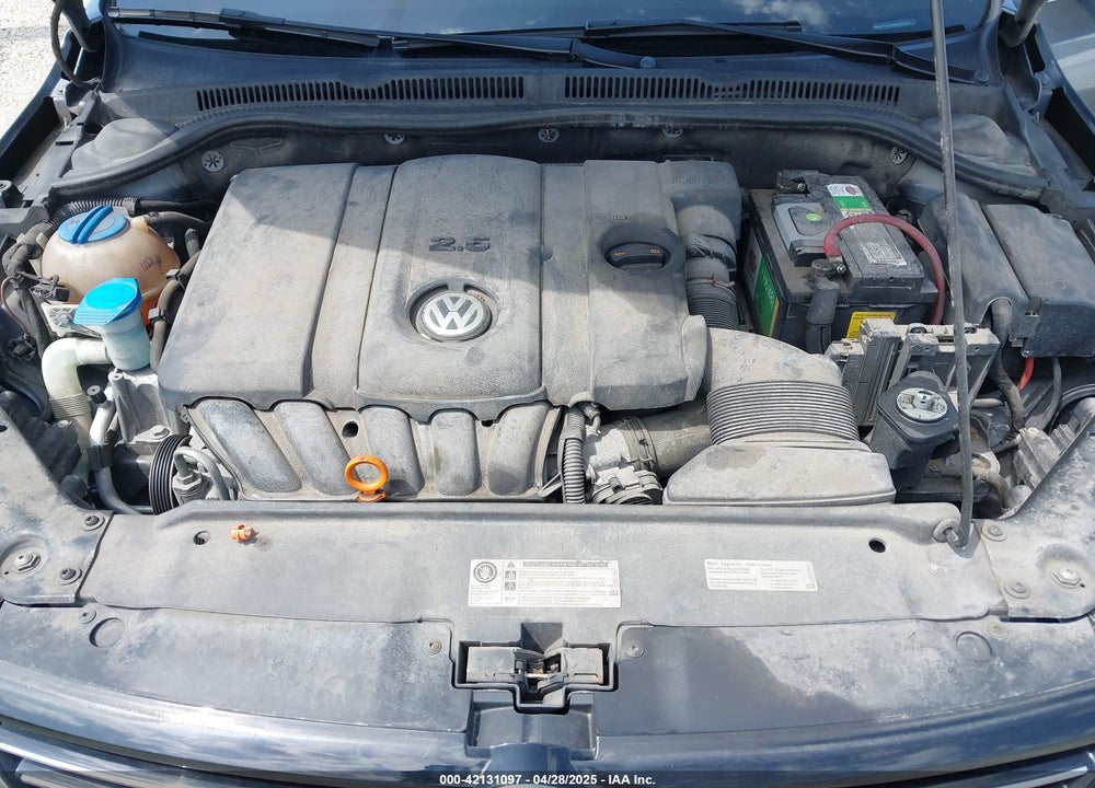 2013 VOLKSWAGEN JETTA 2.5L SE VIN: 3VWDP7AJ3DM430540