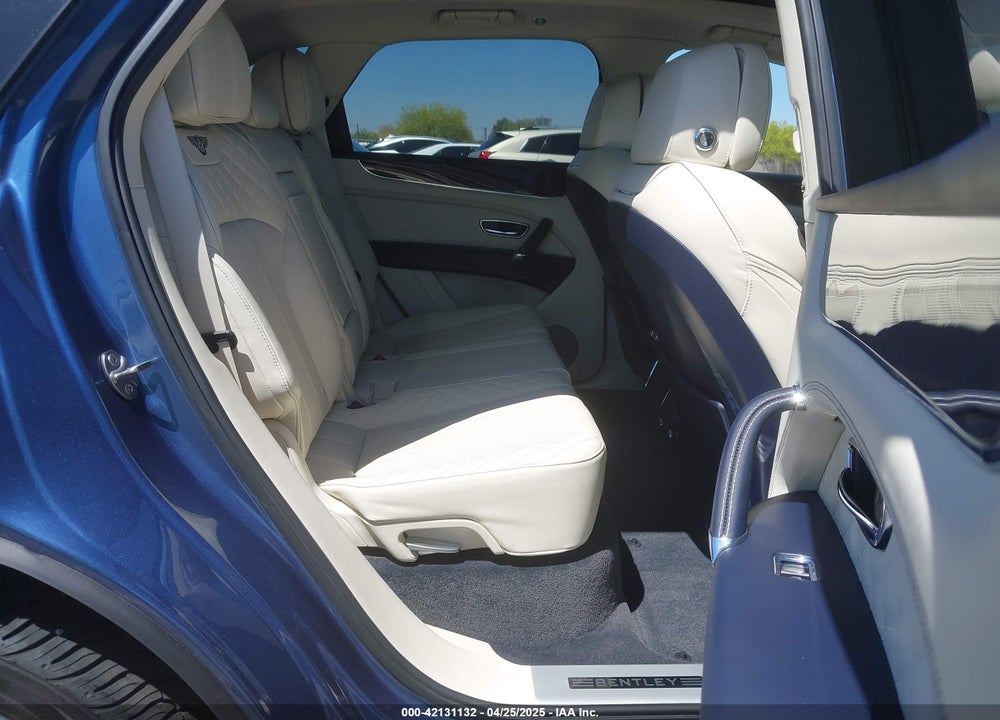 2019 BENTLEY BENTAYGA V8 VIN: SJAAM2ZVXKC026160