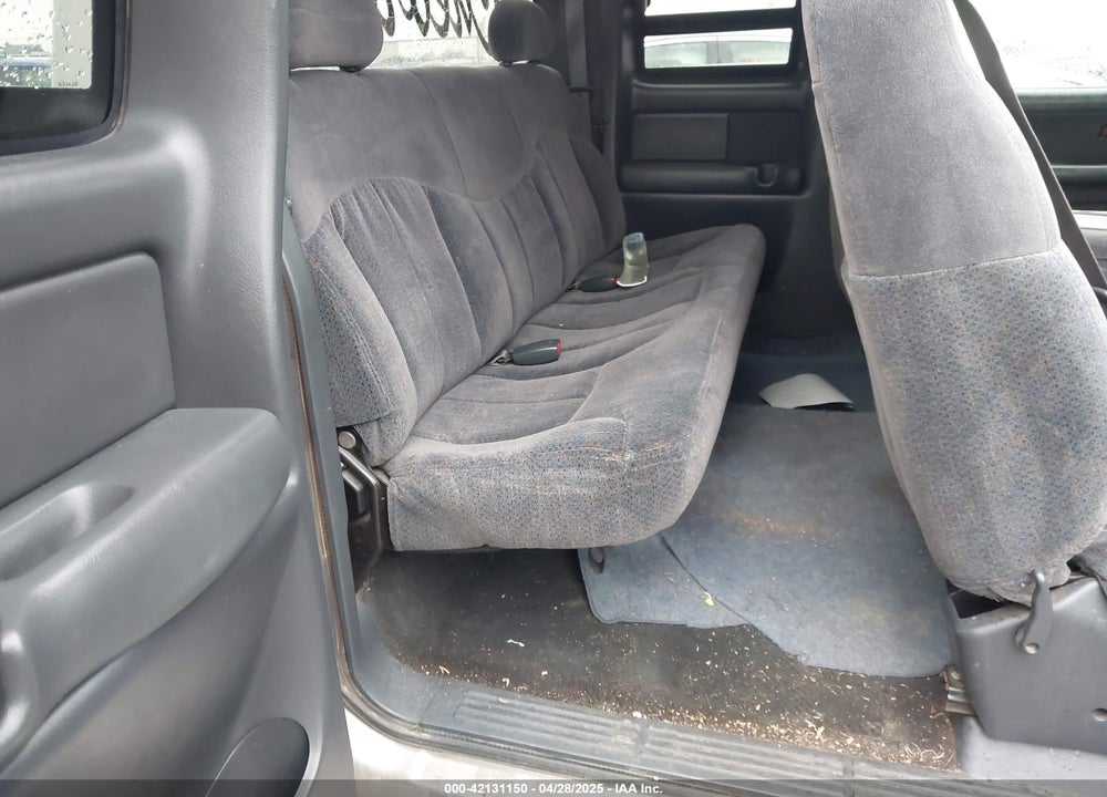 1999 CHEVROLET SILVERADO 1500 LS VIN: 2GCEC19V1X1183487
