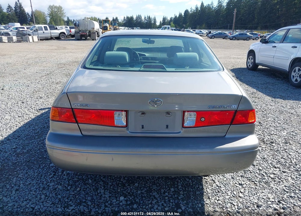 2001 TOYOTA CAMRY VIN: JT2BG22K010581203