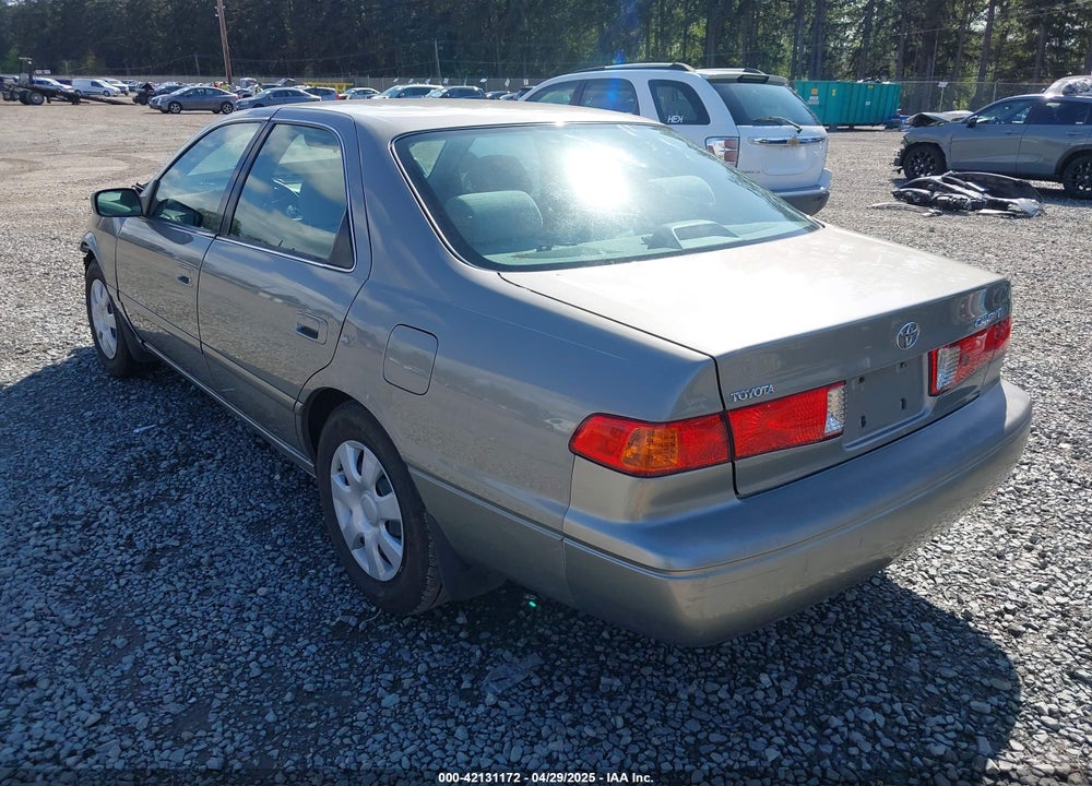 2001 TOYOTA CAMRY VIN: JT2BG22K010581203