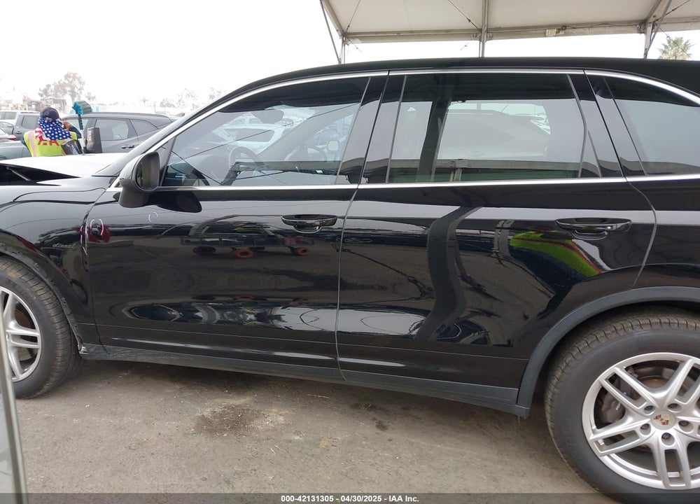 2013 PORSCHE CAYENNE VIN: WP1AF2A29DLA22600