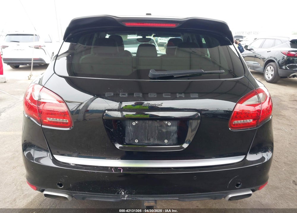 2013 PORSCHE CAYENNE VIN: WP1AF2A29DLA22600
