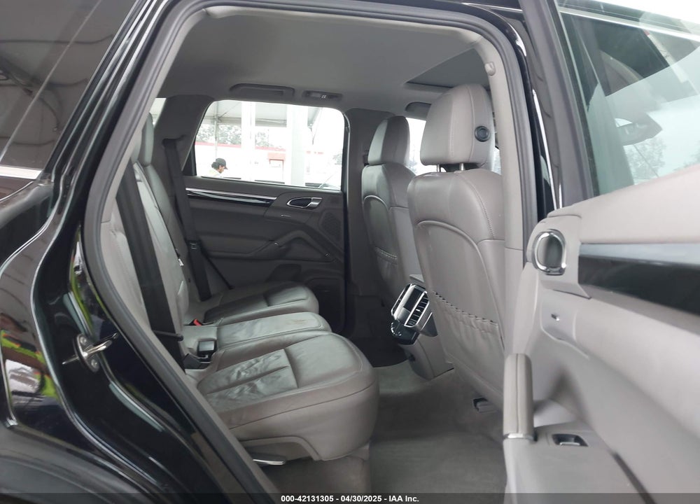 2013 PORSCHE CAYENNE VIN: WP1AF2A29DLA22600