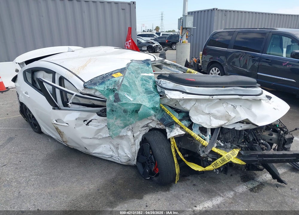 2018 KIA FORTE VIN: 3KPFL4A74JE248006