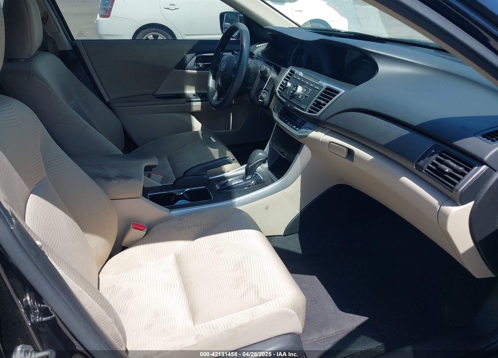 2014 HONDA ACCORD VIN: 1HGCR2F38EA218092