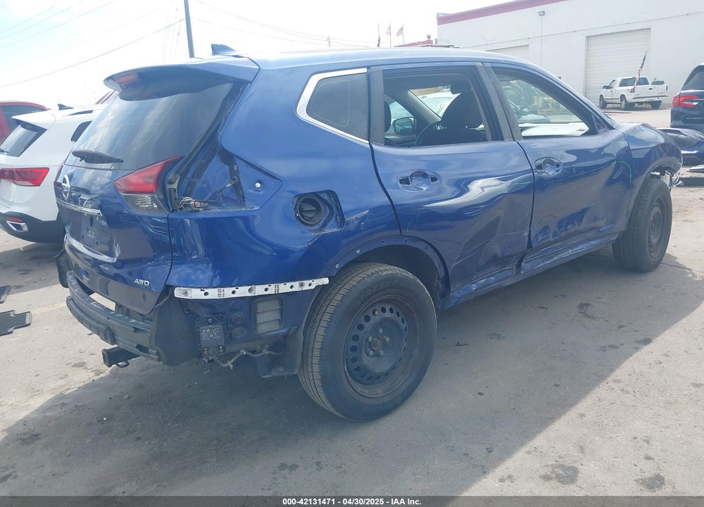 2018 NISSAN ROGUE VIN: 5N1AT2MV0JC738213