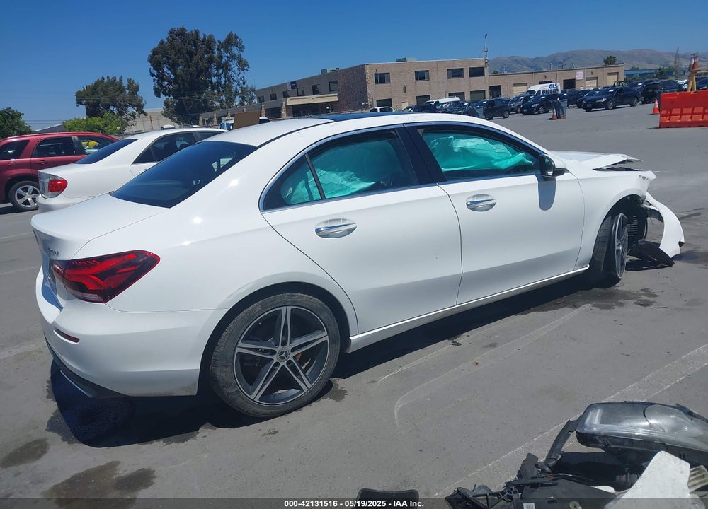 2022 MERCEDES-BENZ A 220 4MATIC VIN: W1K3G4FB5NJ366066