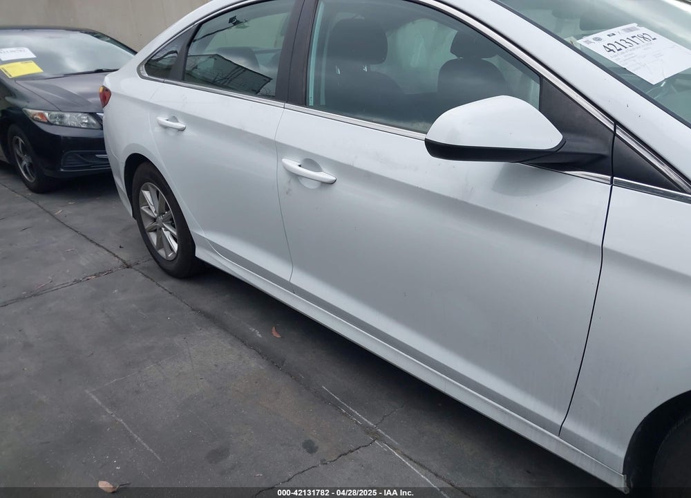2018 HYUNDAI SONATA VIN: 5NPE24AF7JH696905