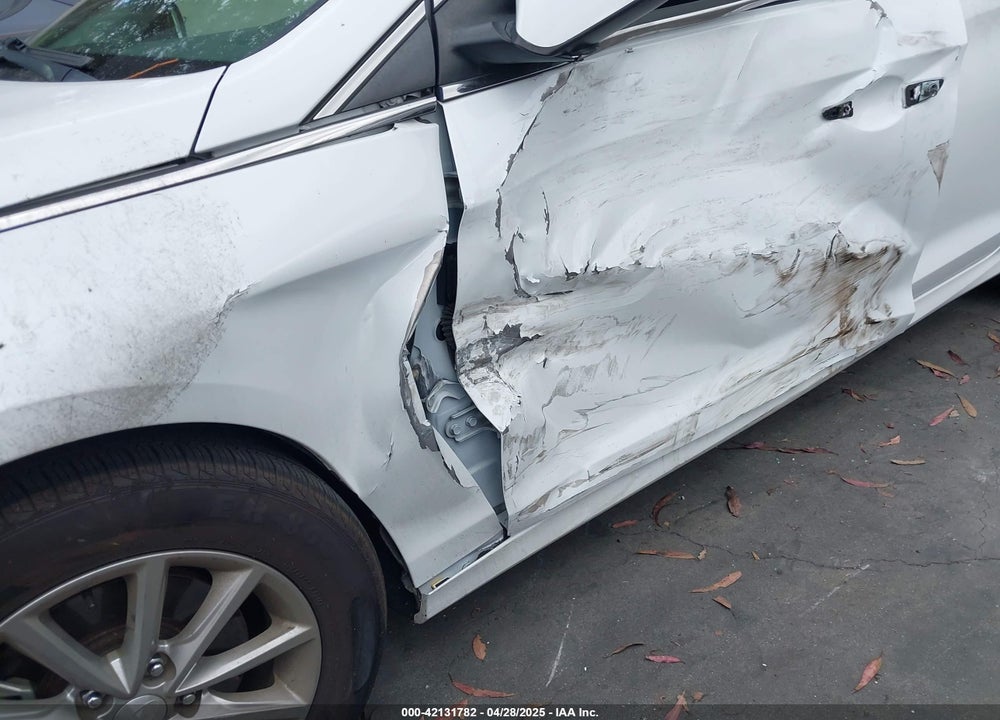 2018 HYUNDAI SONATA VIN: 5NPE24AF7JH696905