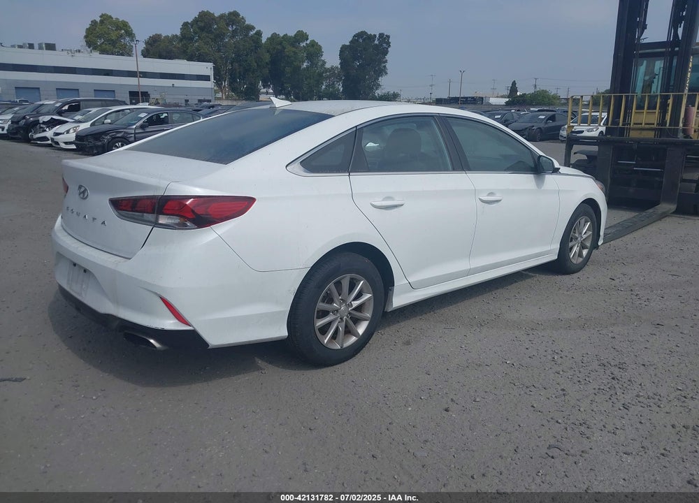 2018 HYUNDAI SONATA VIN: 5NPE24AF7JH696905