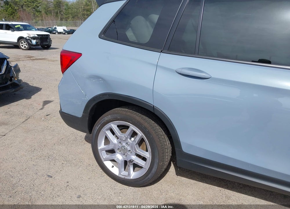 2024 HONDA PASSPORT VIN: 5FNYF8H55RB023059