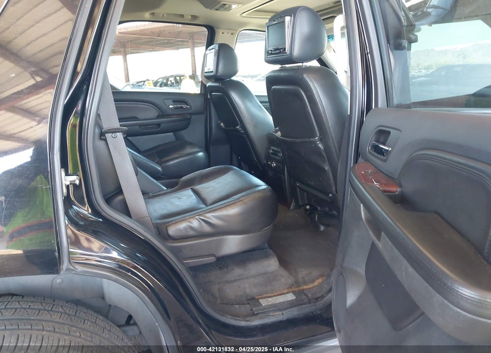 2008 CADILLAC ESCALADE VIN: 1GYFK63828R232898