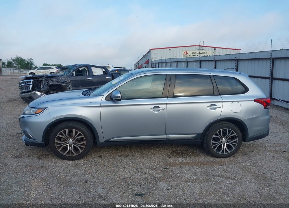 2016 MITSUBISHI OUTLANDER VIN: JA4AD3A32GZ017062