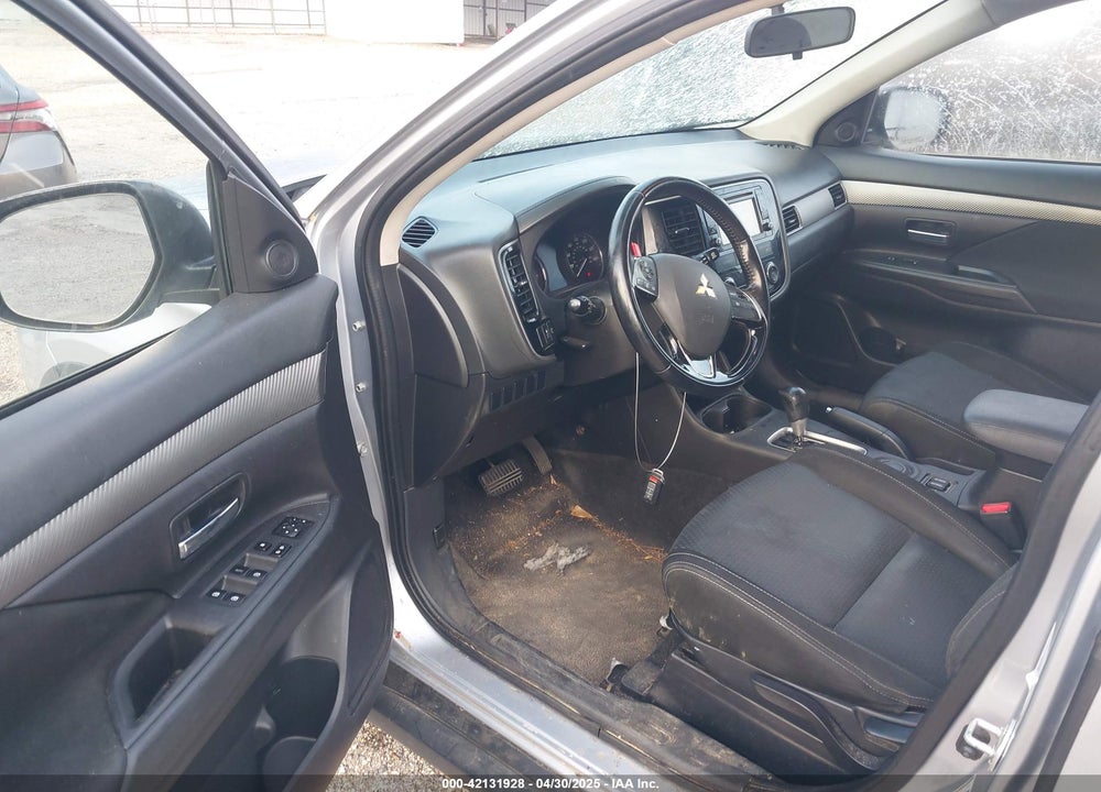 2016 MITSUBISHI OUTLANDER VIN: JA4AD3A32GZ017062