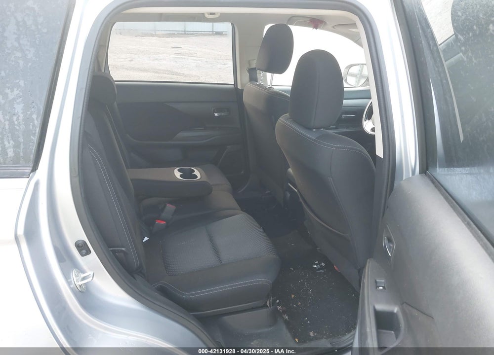 2016 MITSUBISHI OUTLANDER VIN: JA4AD3A32GZ017062