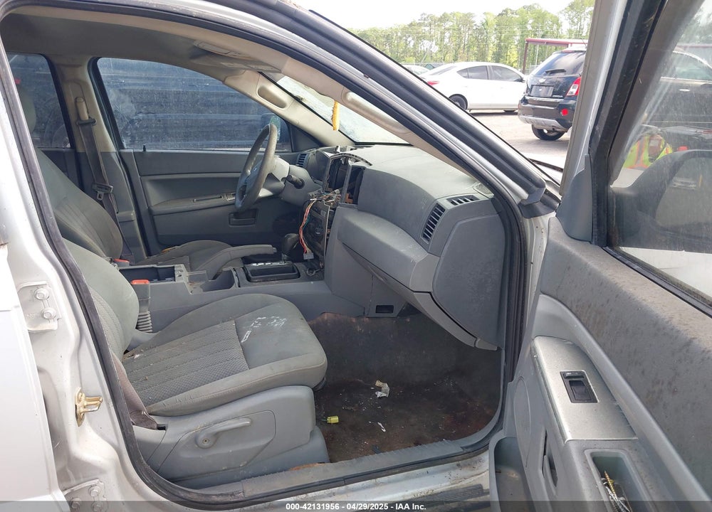 2005 JEEP GRAND CHEROKEE LAREDO VIN: 1J4GS48K35C704571