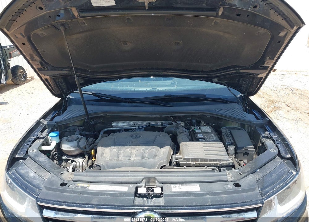 2019 VOLKSWAGEN TIGUAN VIN: 3VV2B7AX2KM176931