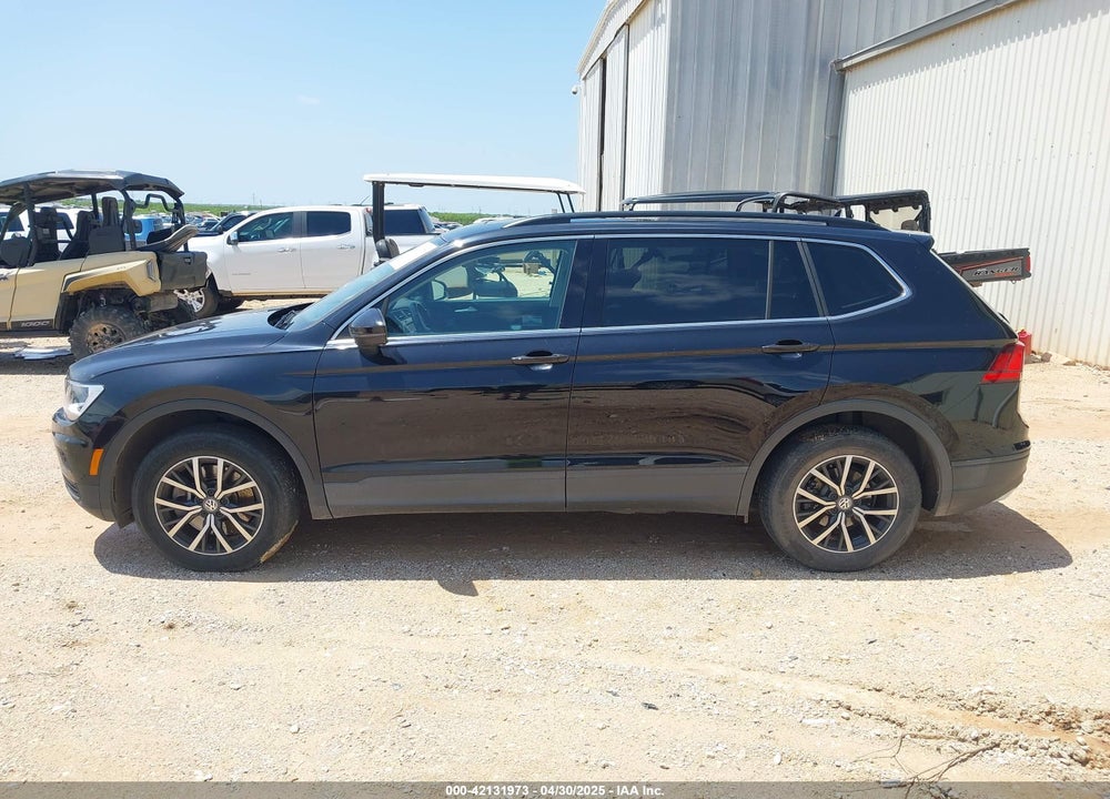 2019 VOLKSWAGEN TIGUAN VIN: 3VV2B7AX2KM176931