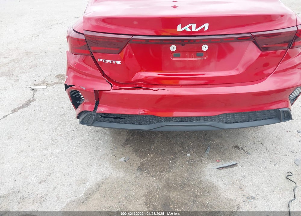 2023 KIA FORTE VIN: 3KPF24AD5PE682212