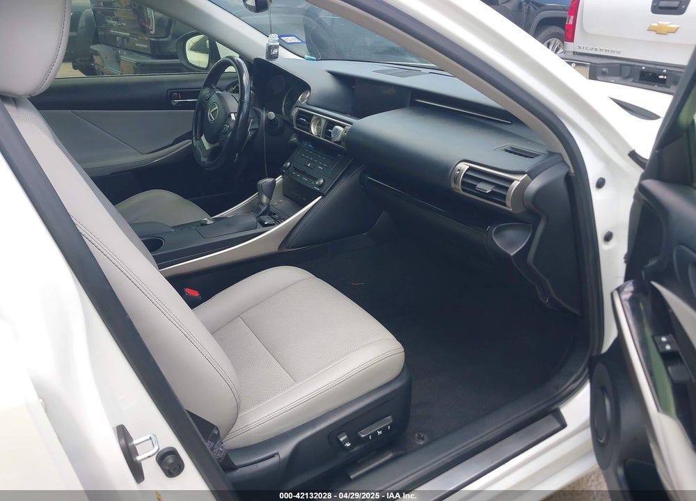 2015 LEXUS IS250 VIN: JTHBF1D28F5079887