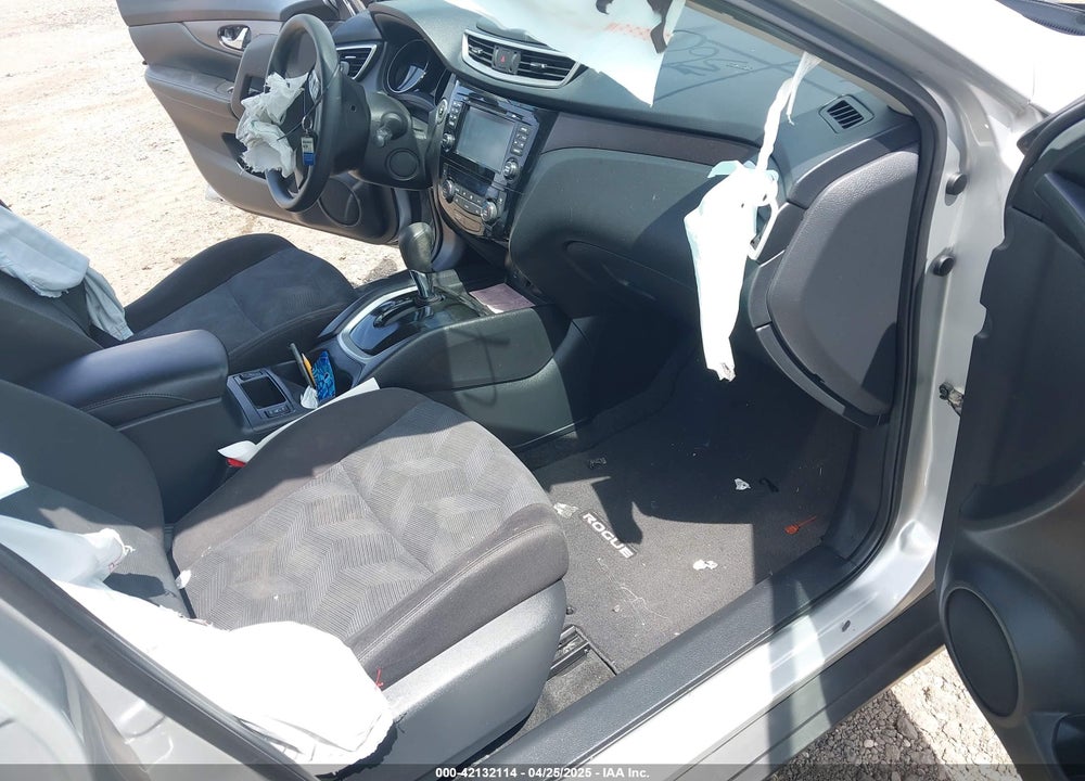 2016 NISSAN ROGUE SV VIN: KNMAT2MV6GP601878