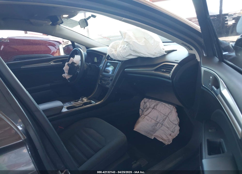 2018 FORD FUSION SE VIN: 3FA6P0HD8JR177271